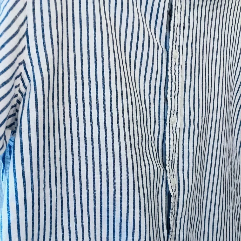 Banana Republic Slim Fit Mens XL White & Blue Striped Linen Casual Preppy Shirt